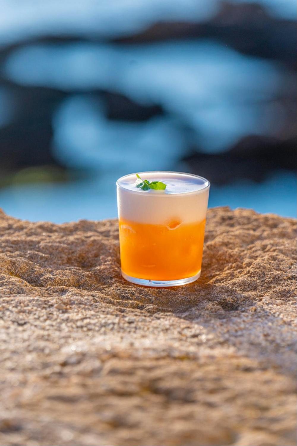 Cocktail servito sulla pietra dei Bastioni